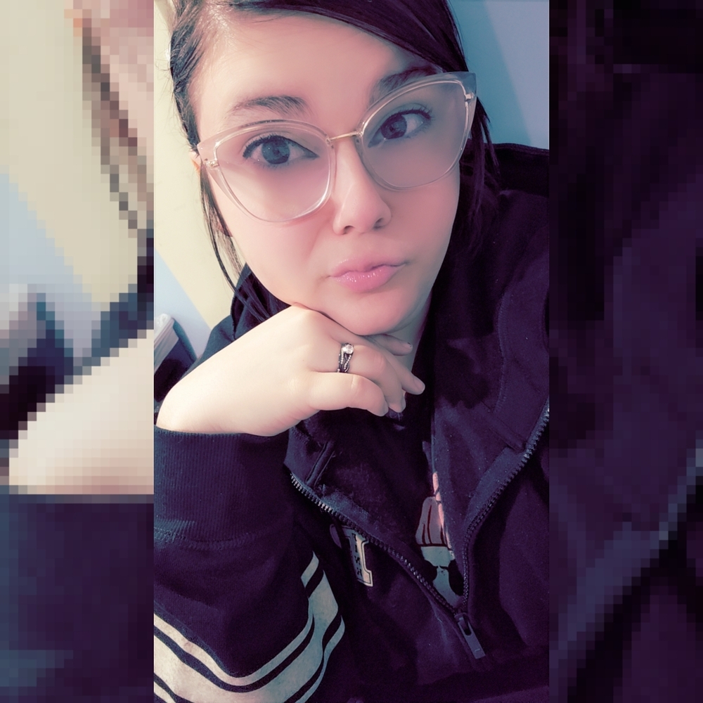 Meet your Posher, Katelyn
